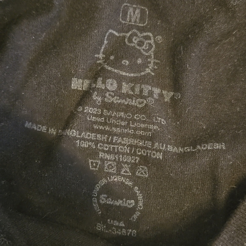 Hello Kitty Sarnio Black Lightning Tee Shirt - Picture 4 of 4